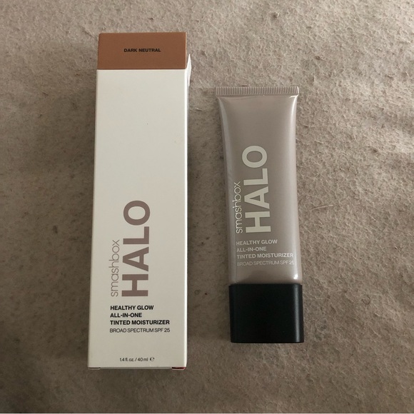 Smashbox Halo Tinted Moisturizer - Picture 5 of 9